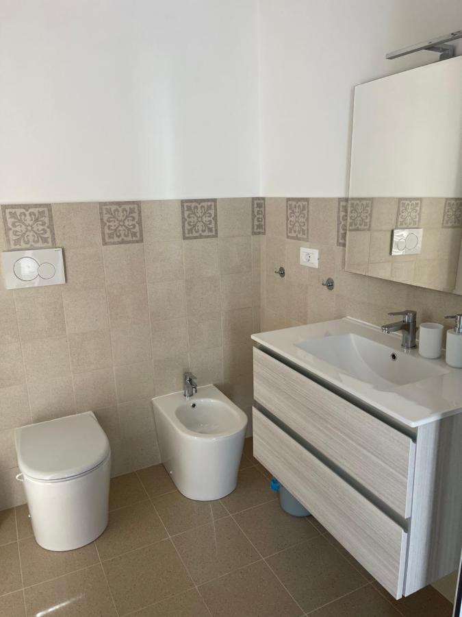 Hotel Azzurra Ridi Che Ti Passa à Alassio Extérieur photo